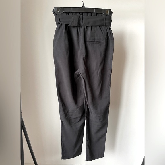 Dynamite Black High-waisted Paperbag Pants with Removable Belt. Size XXS. - Picture 3 of 3